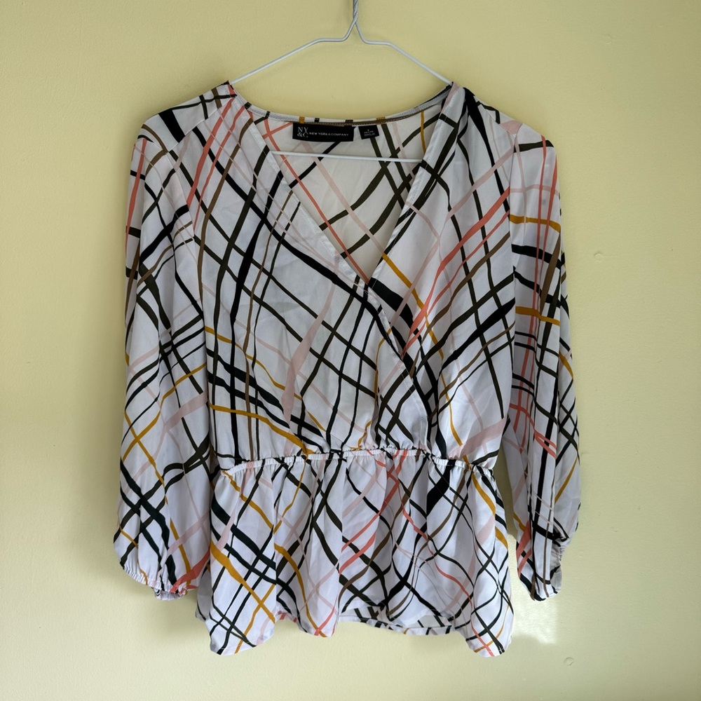 ❣️5 FOR $15!❣️New York & Company | Woman’s Wrap top